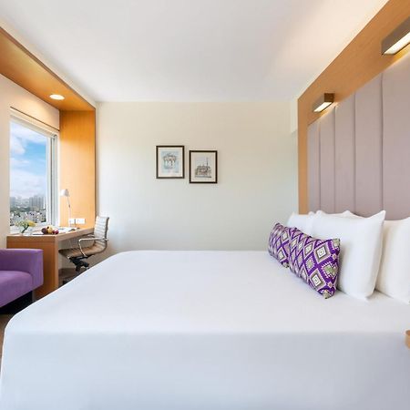 Vivanta Ahmedabad Sg Highway Extérieur photo