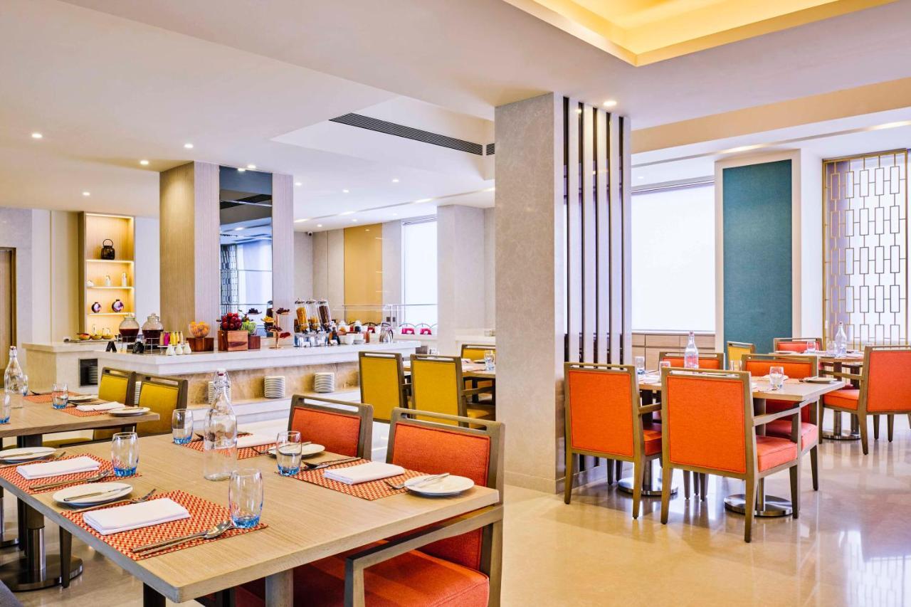 Vivanta Ahmedabad Sg Highway Extérieur photo