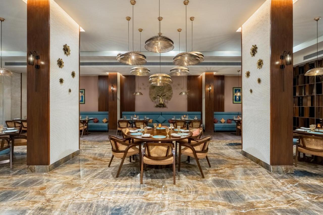 Vivanta Ahmedabad Sg Highway Extérieur photo